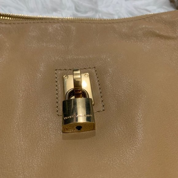 Marc Jacobs Beige Leather Tote/Satchel Bag - Picture 4 of 8